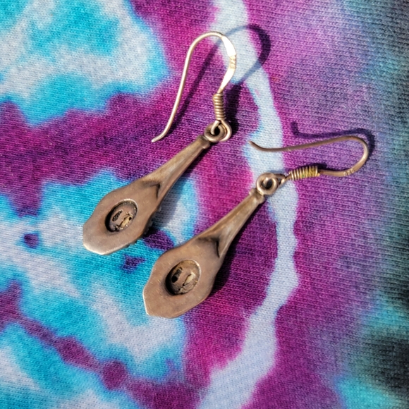 Sterling Silver earrings with enamel Yin Yang symbol. - Picture 3 of 3